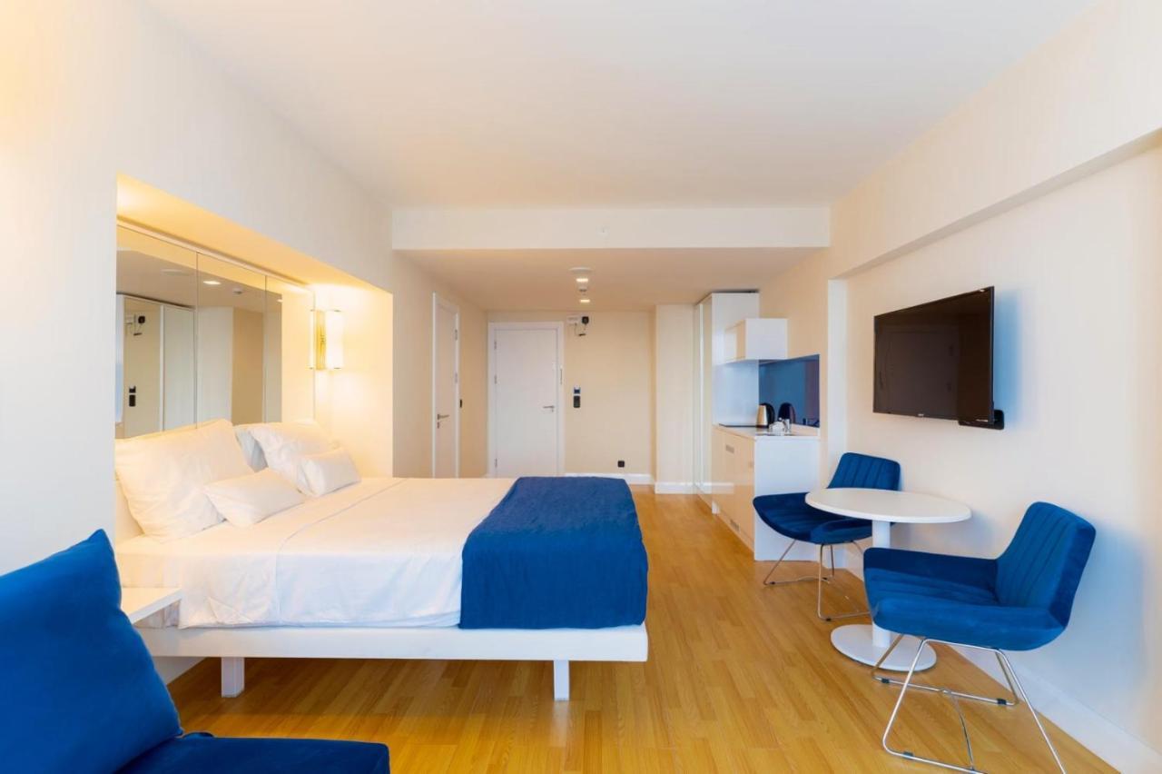 Batumi Beach Side & Sea View Aparthotel Zewnętrze zdjęcie