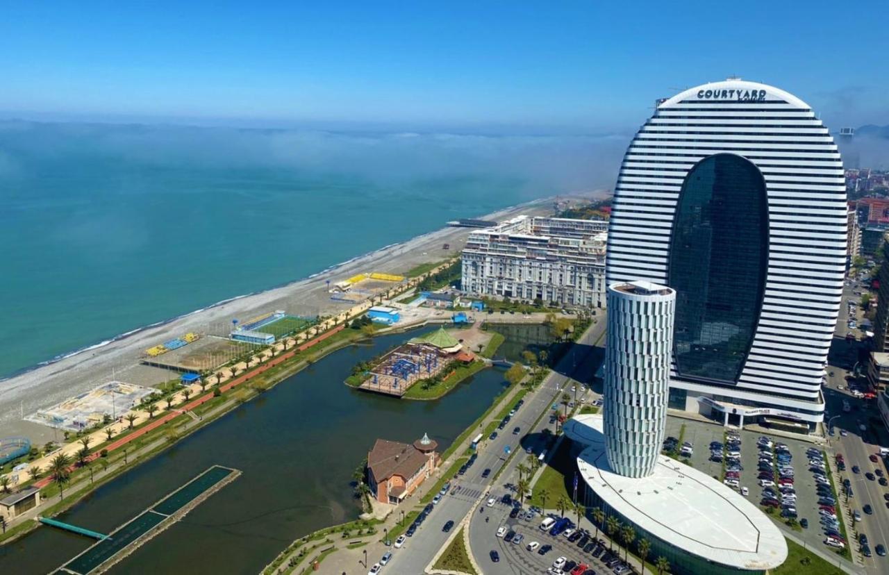 Batumi Beach Side & Sea View Aparthotel Zewnętrze zdjęcie