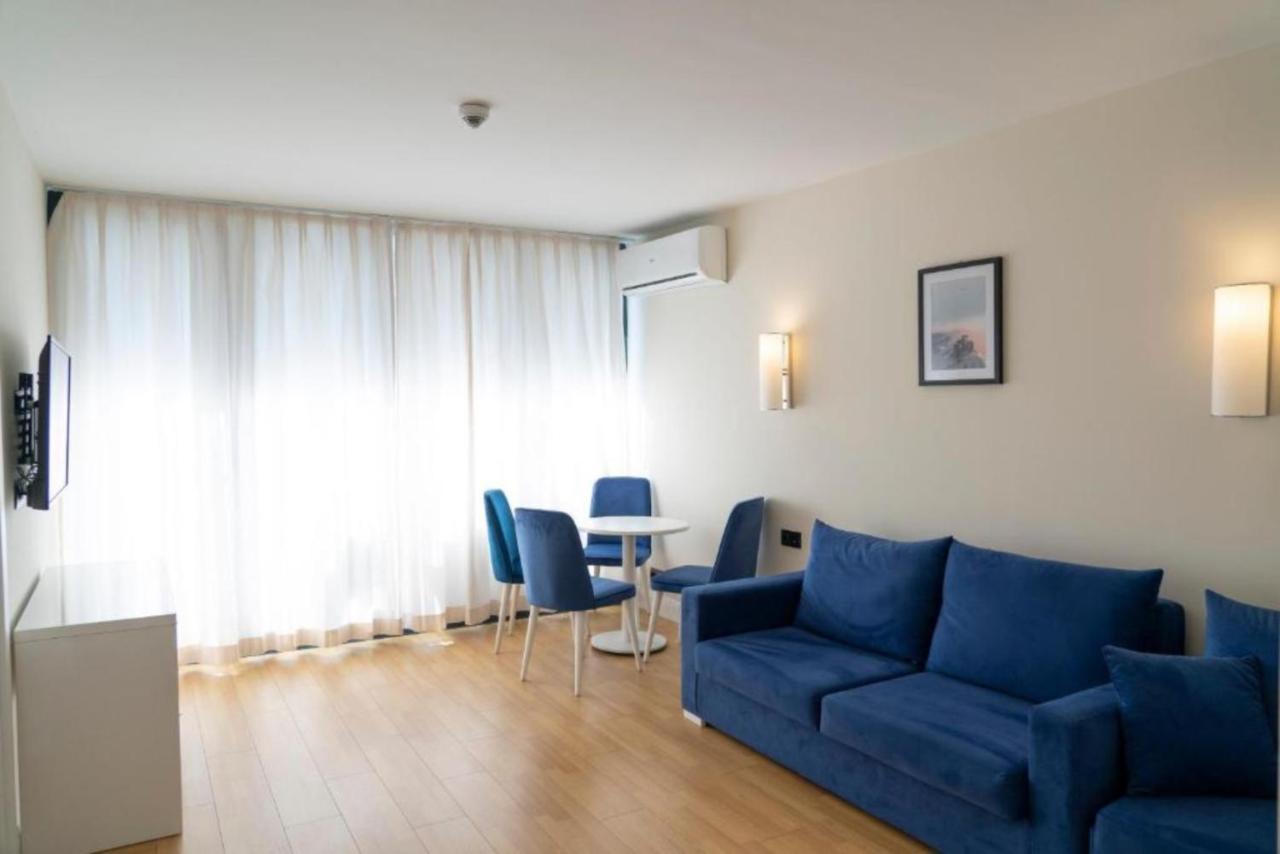 Batumi Beach Side & Sea View Aparthotel Zewnętrze zdjęcie