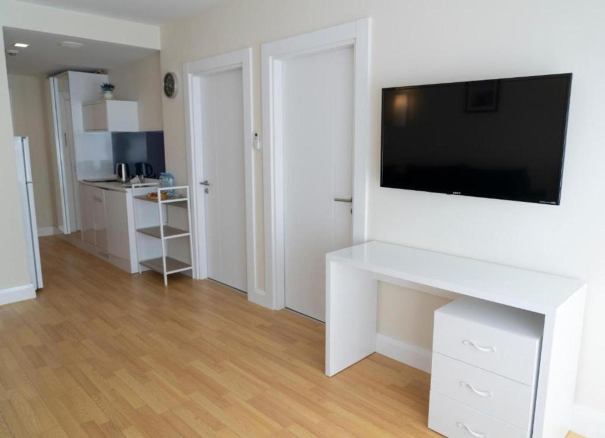 Batumi Beach Side & Sea View Aparthotel Zewnętrze zdjęcie